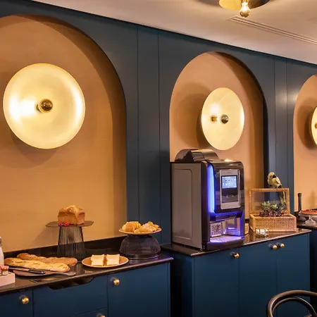 Grand Chicago Hotell 4*