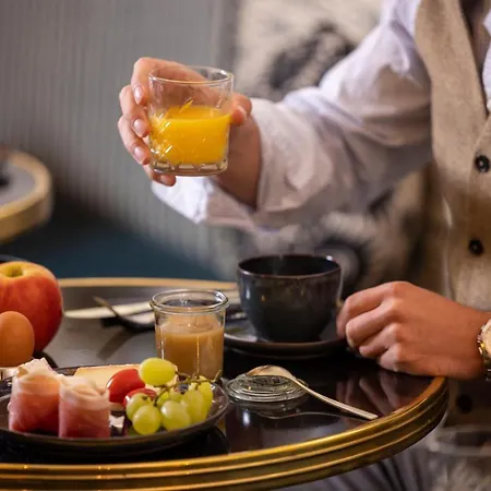 Hotell Grand Chicago