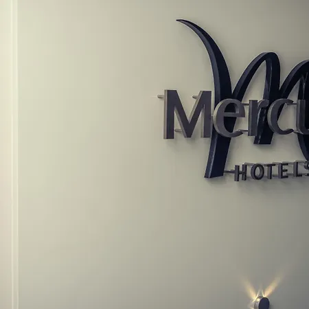 Отель Grand Chicago 4*