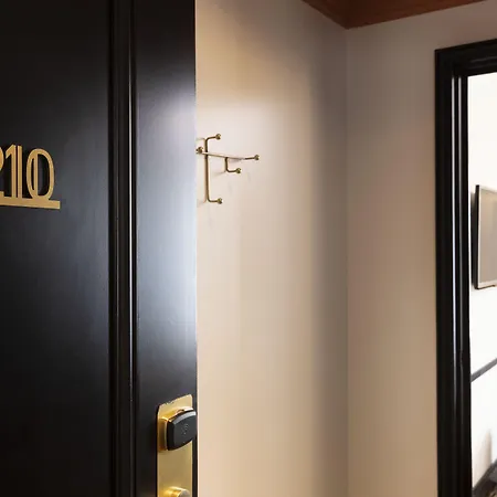 Grand Chicago Hotel Paris