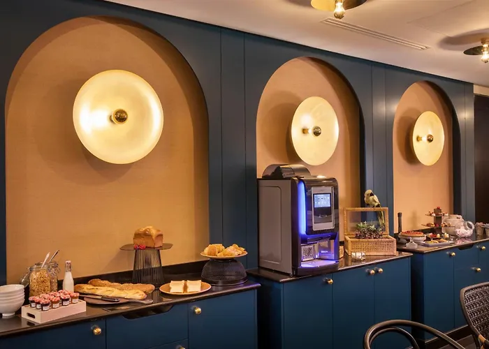 Grand Chicago Hotell 4*