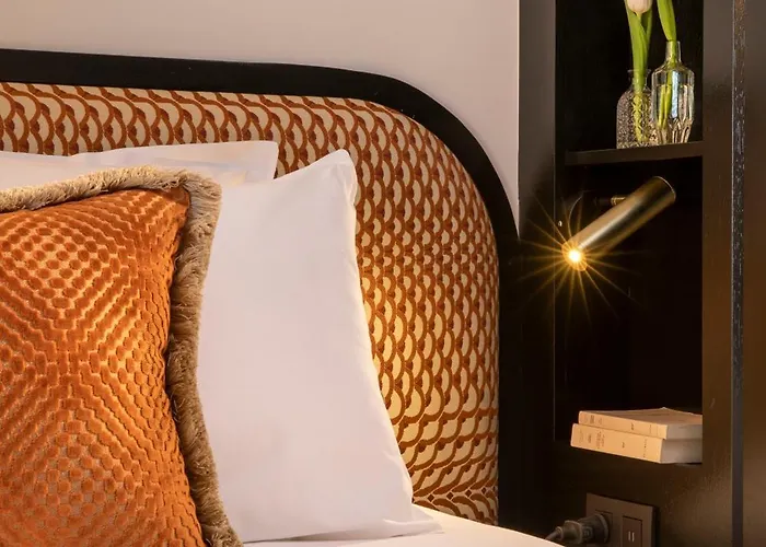 Grand Chicago Hotell 4*