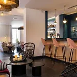 Hotell Grand Chicago 4*